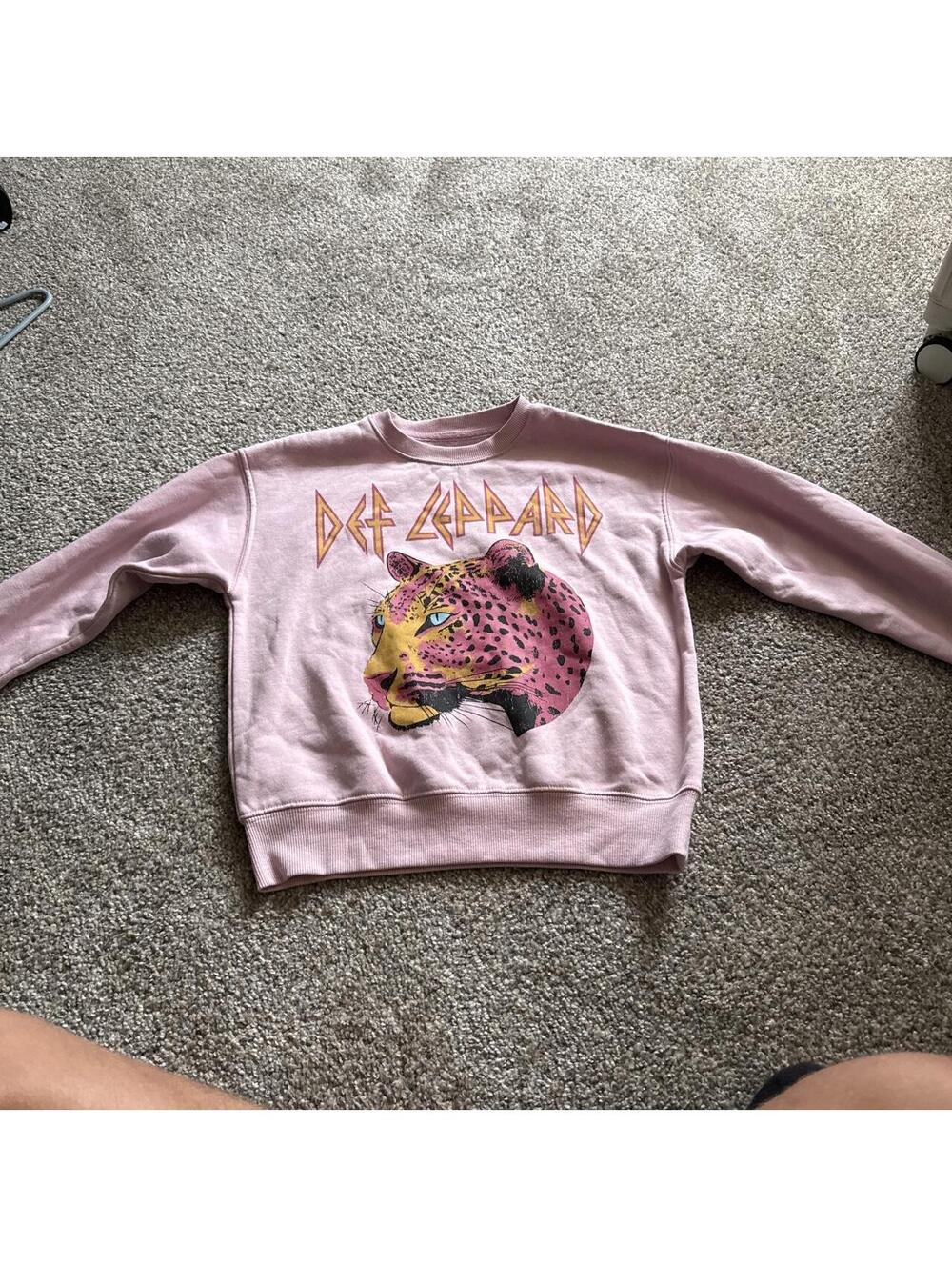 Def Leppard Women's Pink and Purple Sweatshirt